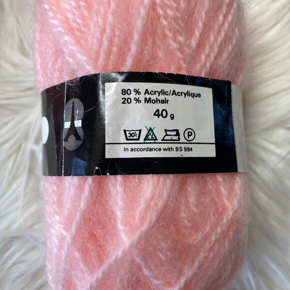 Lot of 8 Sofil Susie Yarn - Picture 3 of 4